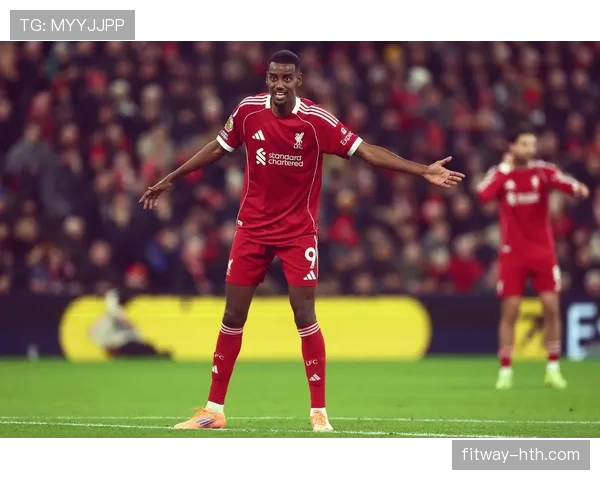 利物浦战术革新显成效：高压逼抢与灵活阵型助力新赛季强势开局