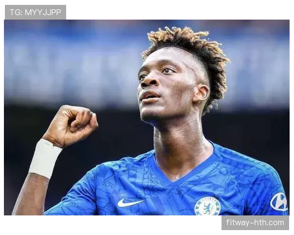 阿什利扬维拉表现亮眼提振全队士气,剑指下一场关键挑战 阿什利扬维拉表现亮眼提振全队士气,剑指下一场关键挑战