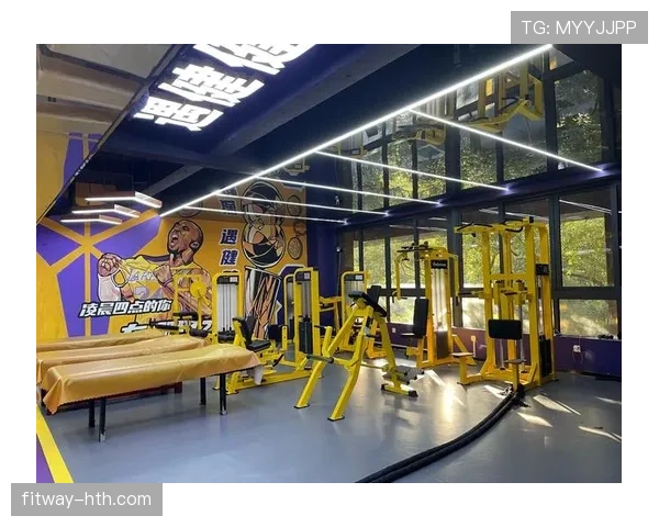 周冠宇这训练强度，凌晨四点还在健身房？